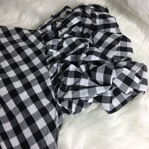 Black & White Gingham Wrap Dress with Puff Sleeves - Picture 6 of 8